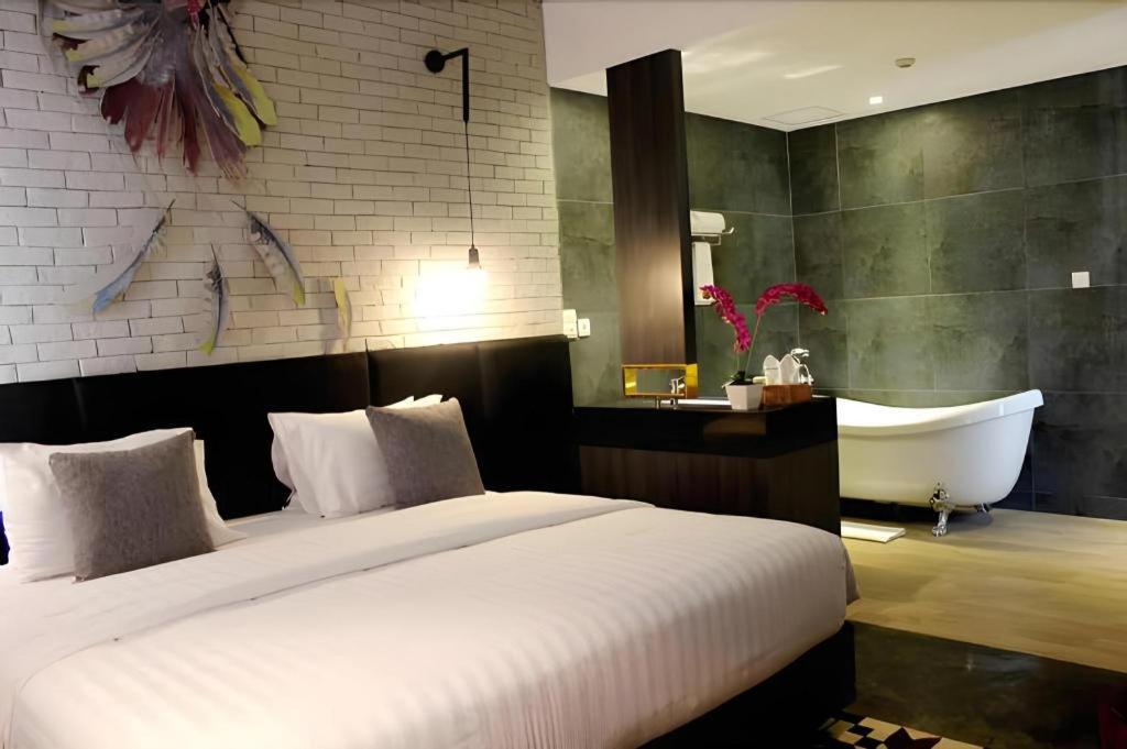Couleur Hotel Cengkareng Jakarta Exterior photo
