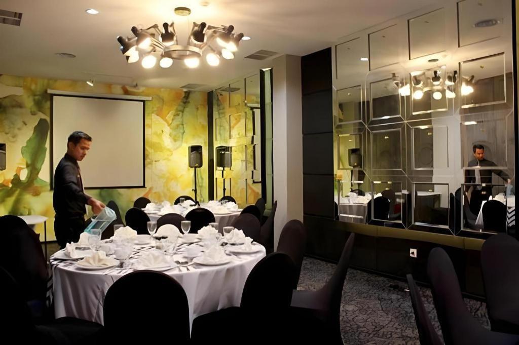 Couleur Hotel Cengkareng Jakarta Exterior photo